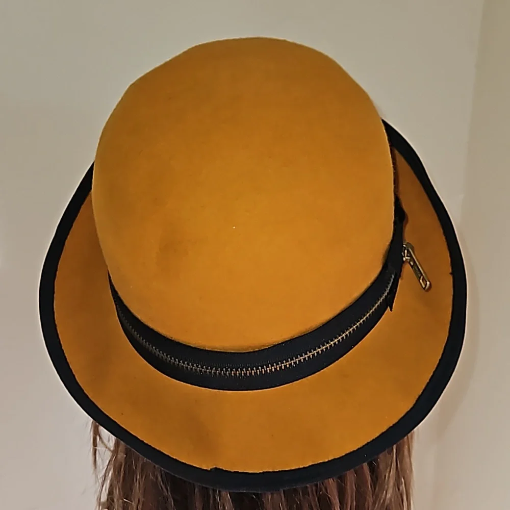 GOLD BLACK ZIPPER HAT Street‎ Smart BY BETMAR Made in USA